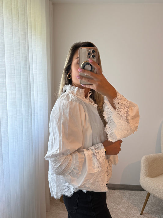 Blusa romântica