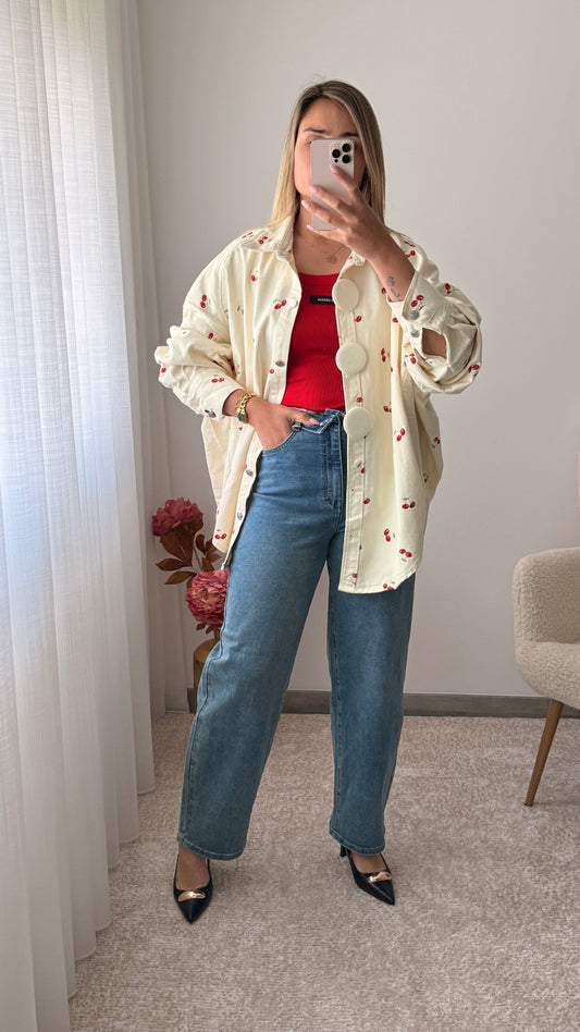 Camisa Oversize cerejas