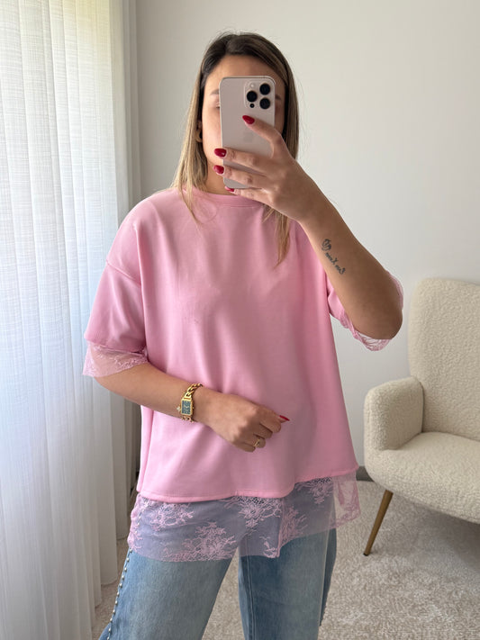 T-shirt com renda