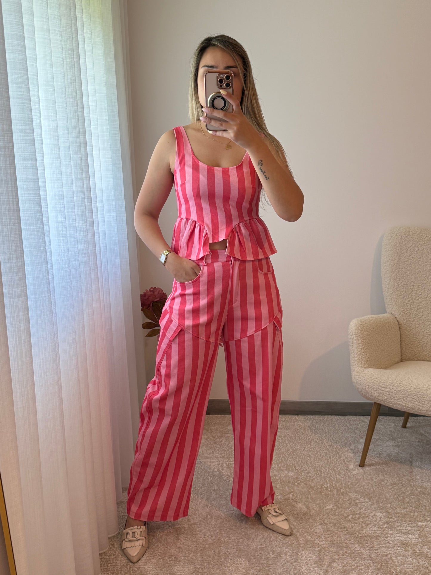 Conjunto com riscas