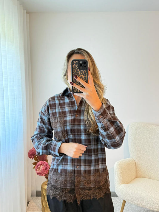 Camisa quadrados rendada